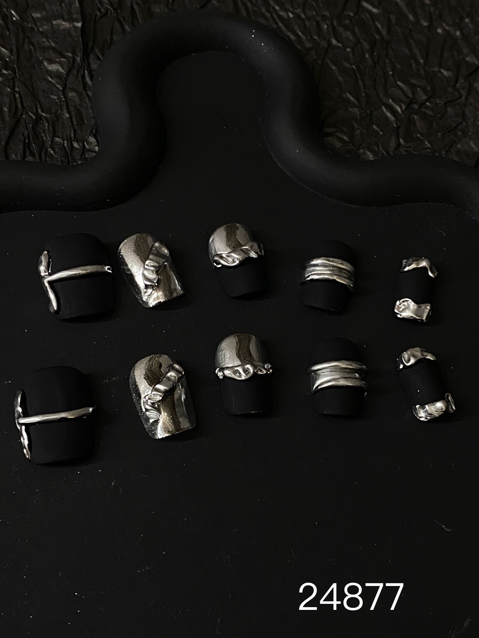Short/ Black & silver