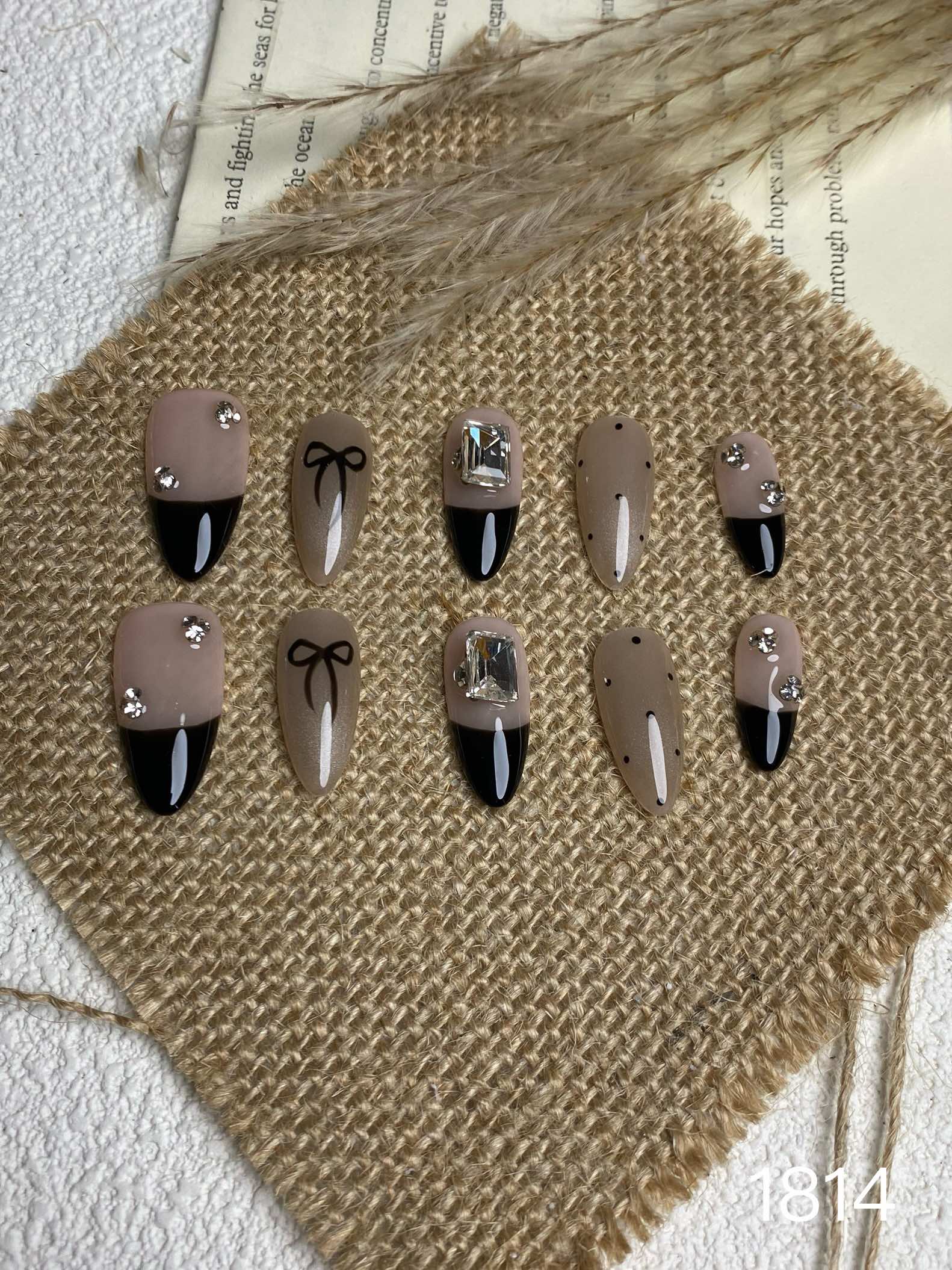 Pearl Noir
