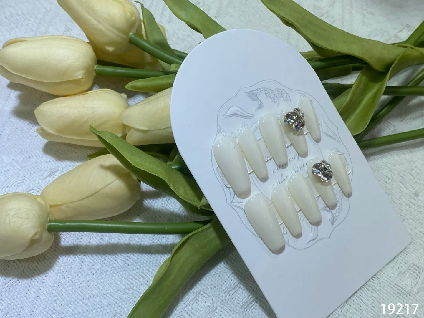 Ivory & Diamonds (medium)