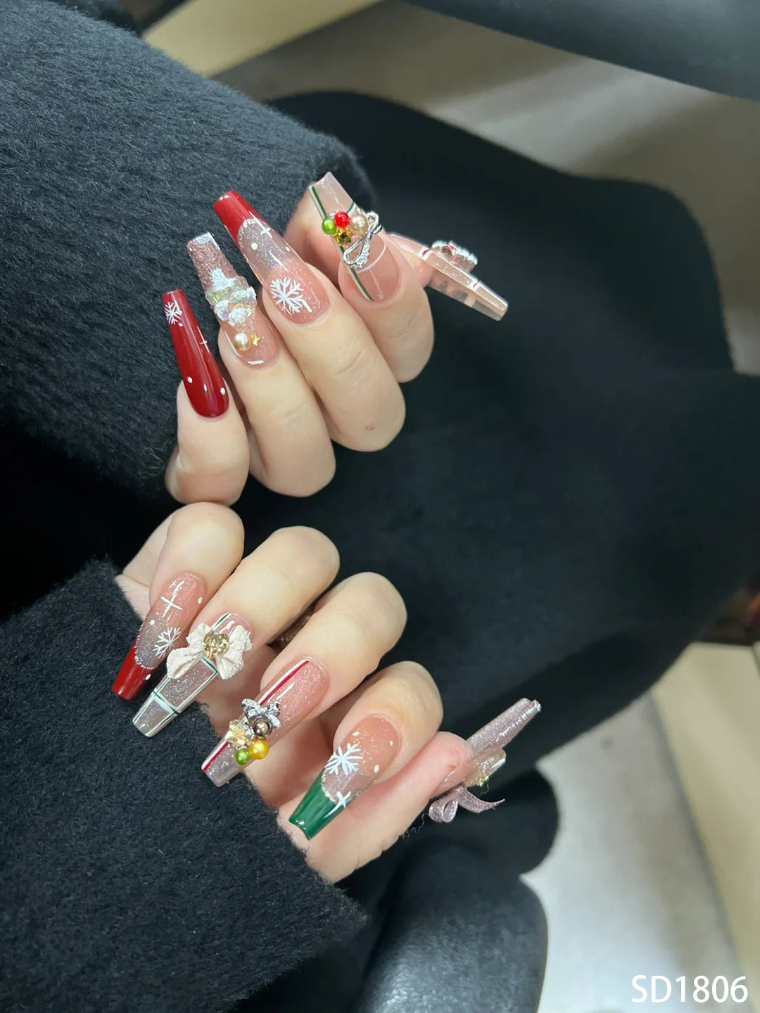 Twinkling Tinsel