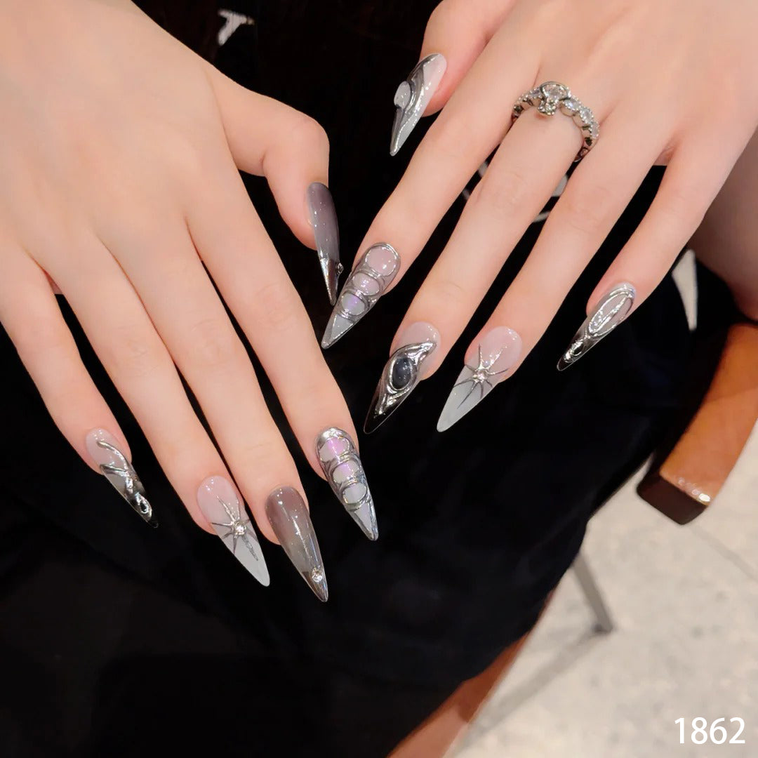 The Top 10 Ways to Embrace the Latest Fashion Trend: Wearing Nail