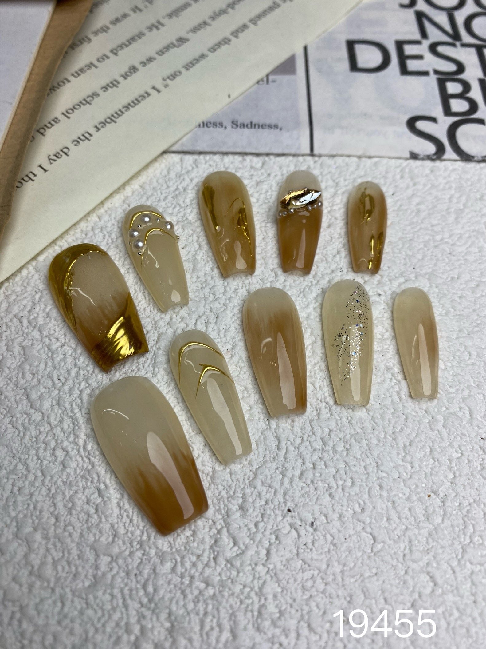 Clear/ Golden amber