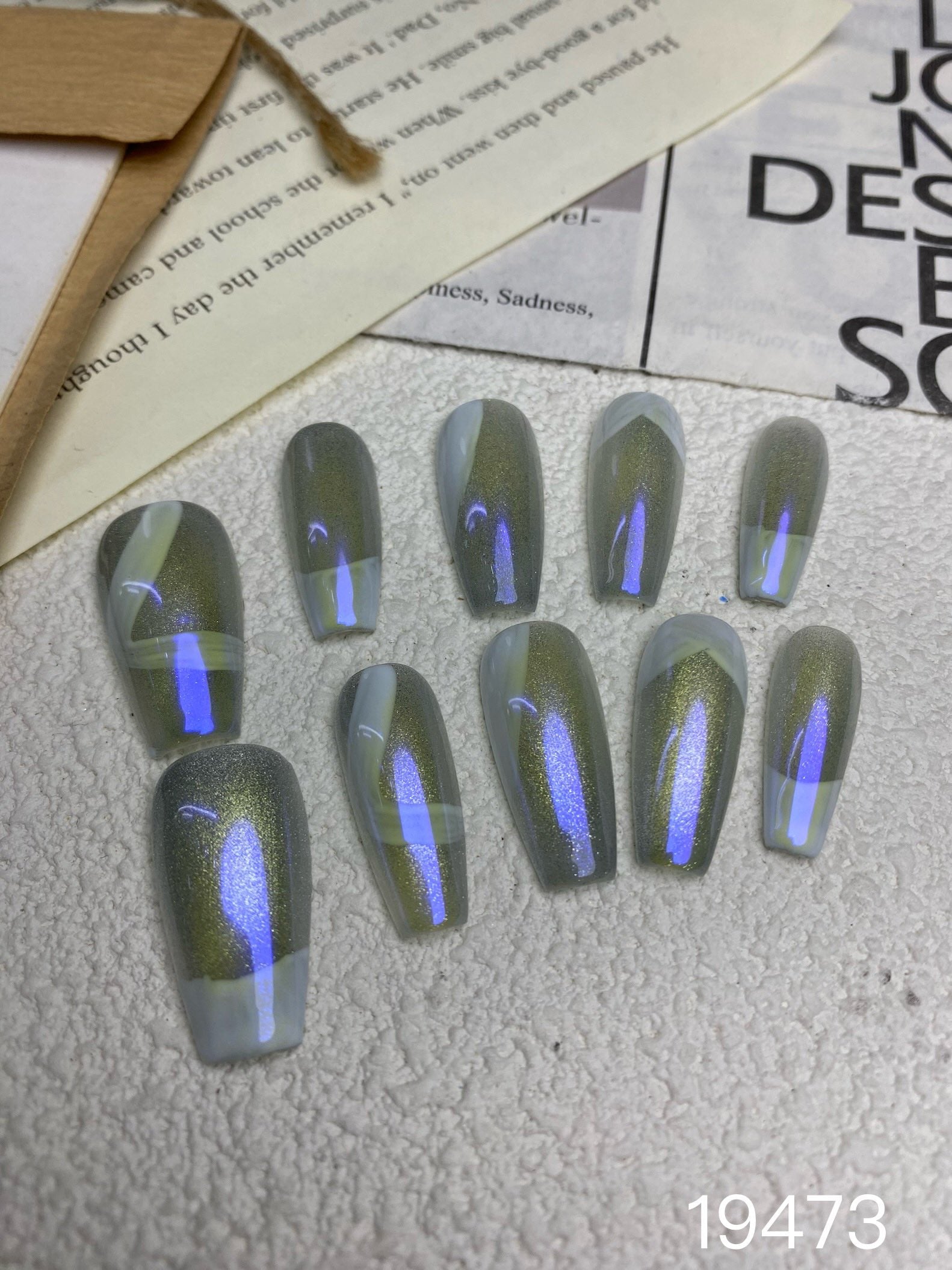 Clear/ puprle blue