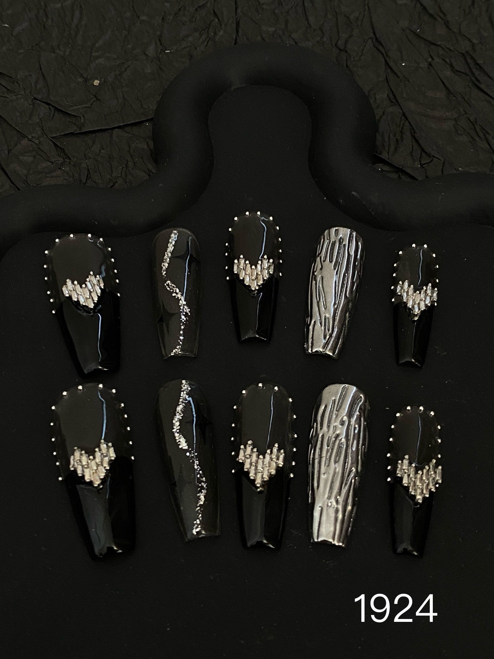 Luxury/ Black star