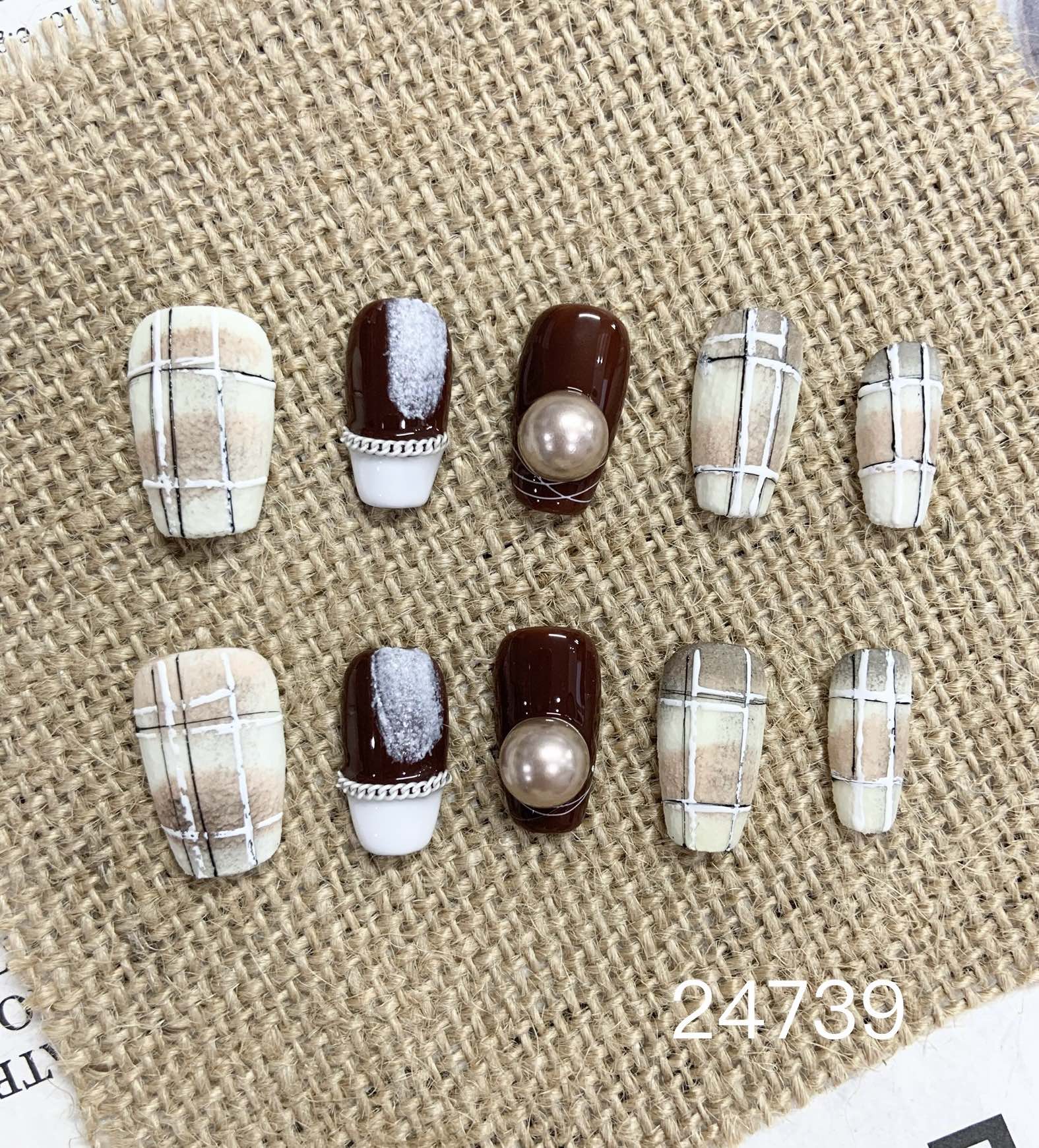Luxury/ Lattice
