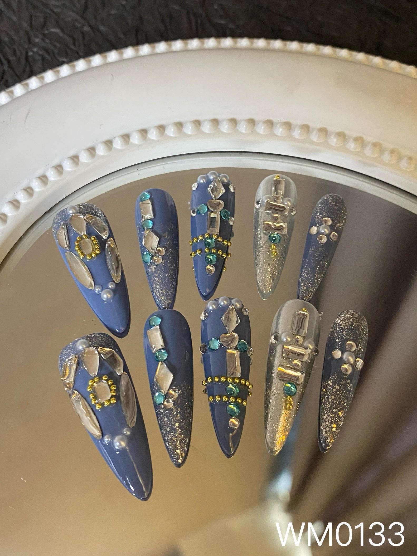 Crystals in blue WM0133