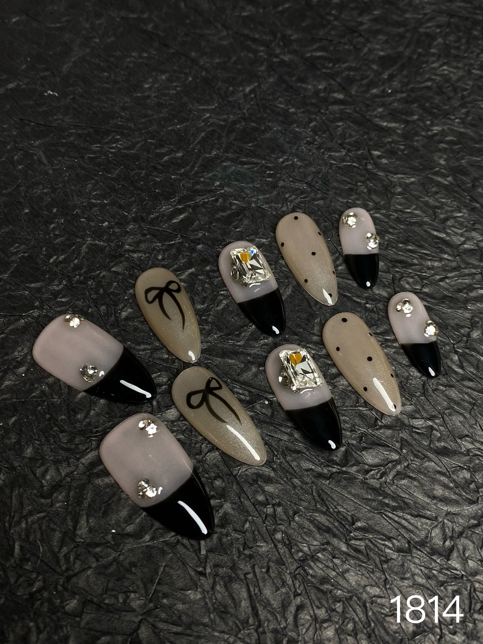 Pearl Noir