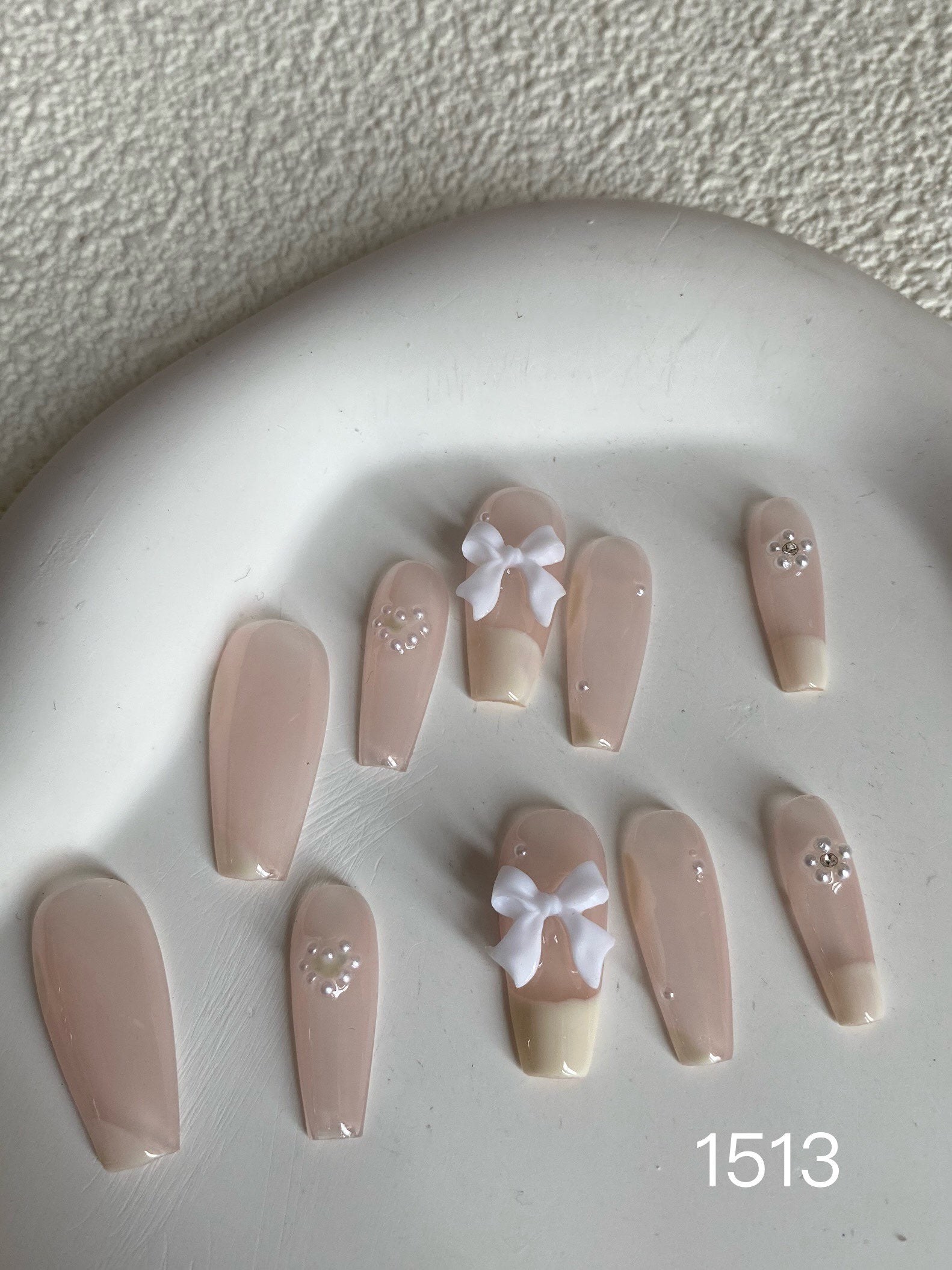Pearl & Bow Delight