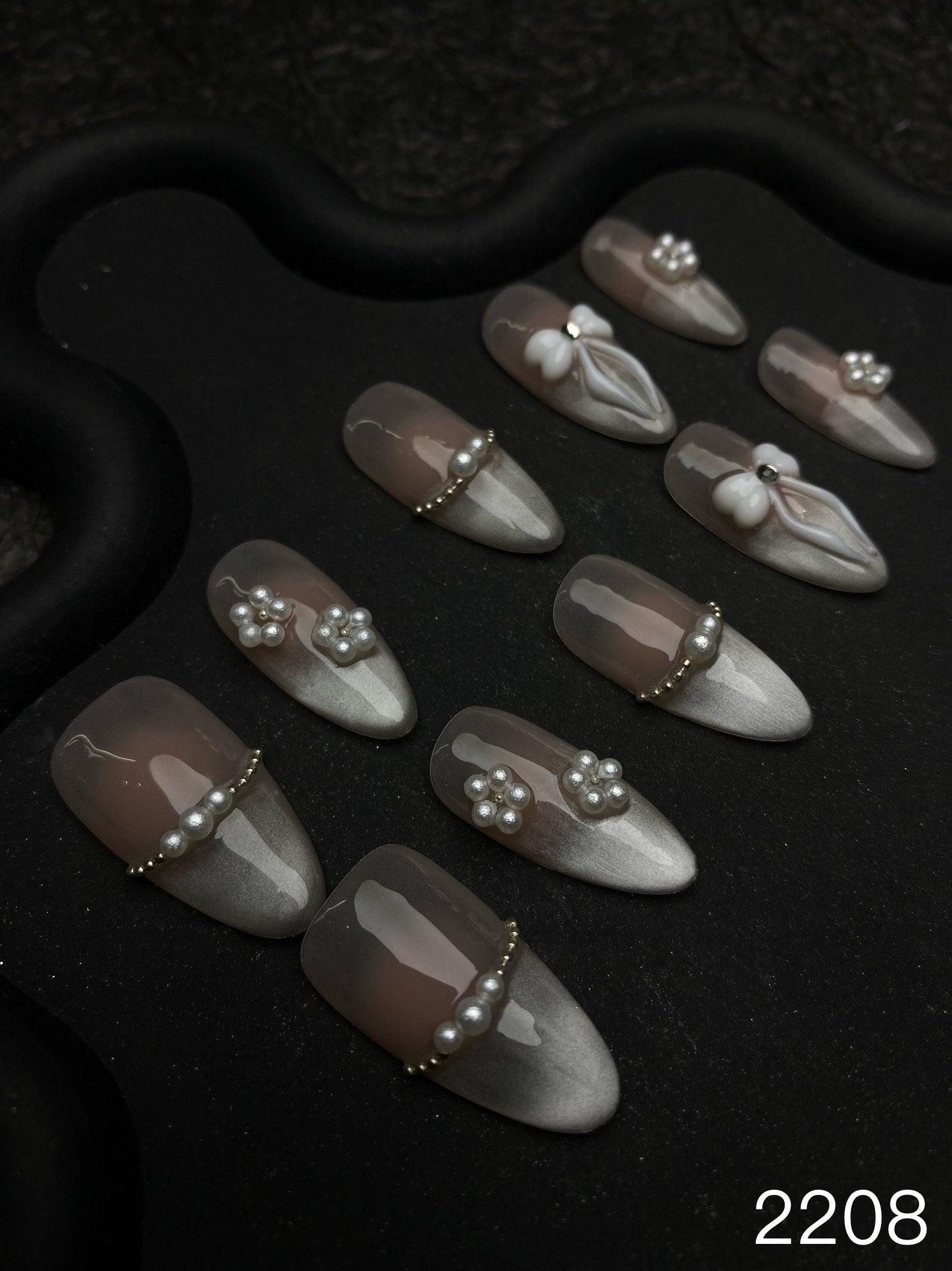 Whimsical Bow & Pearls