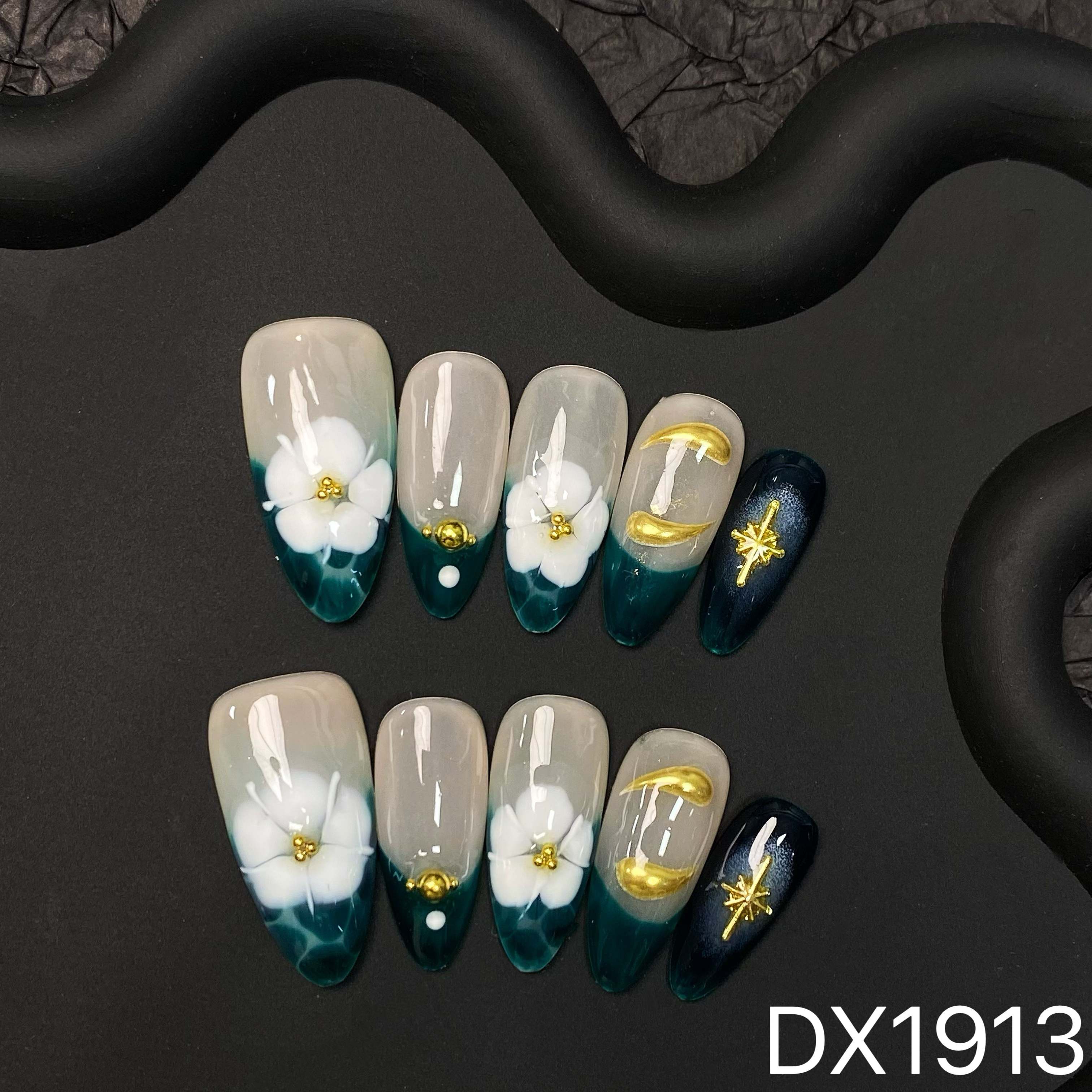 Sapphire Bloom DX1913