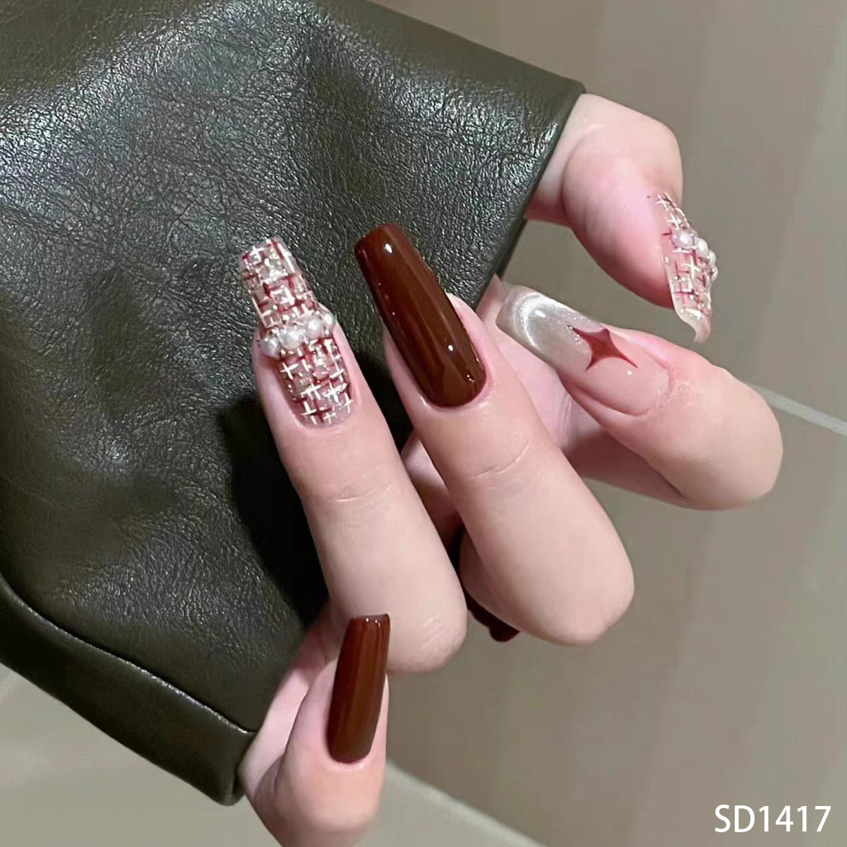 Crimson Luxe Nails SD1417