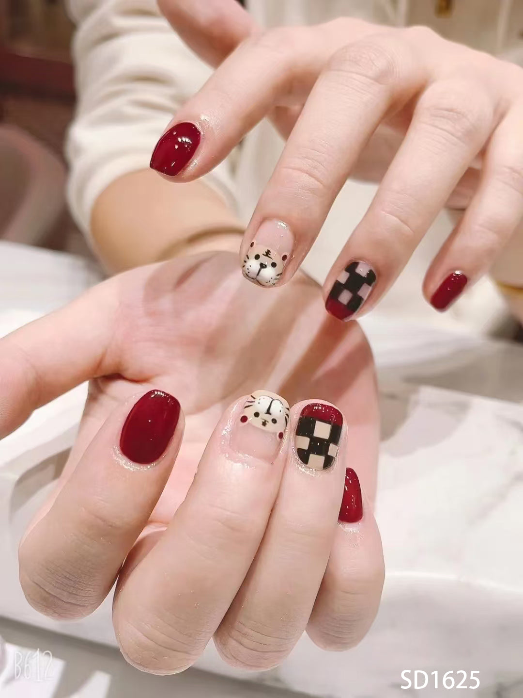 TigerCharm Nails SD1625