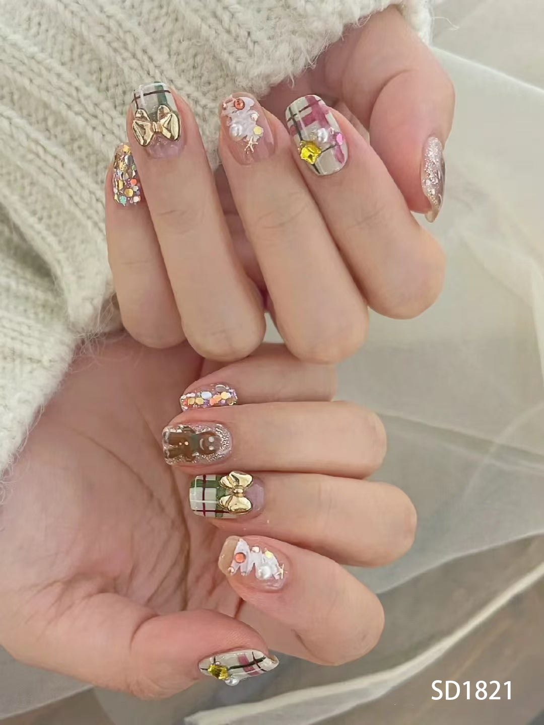 Festive Plaid Nails SD1820