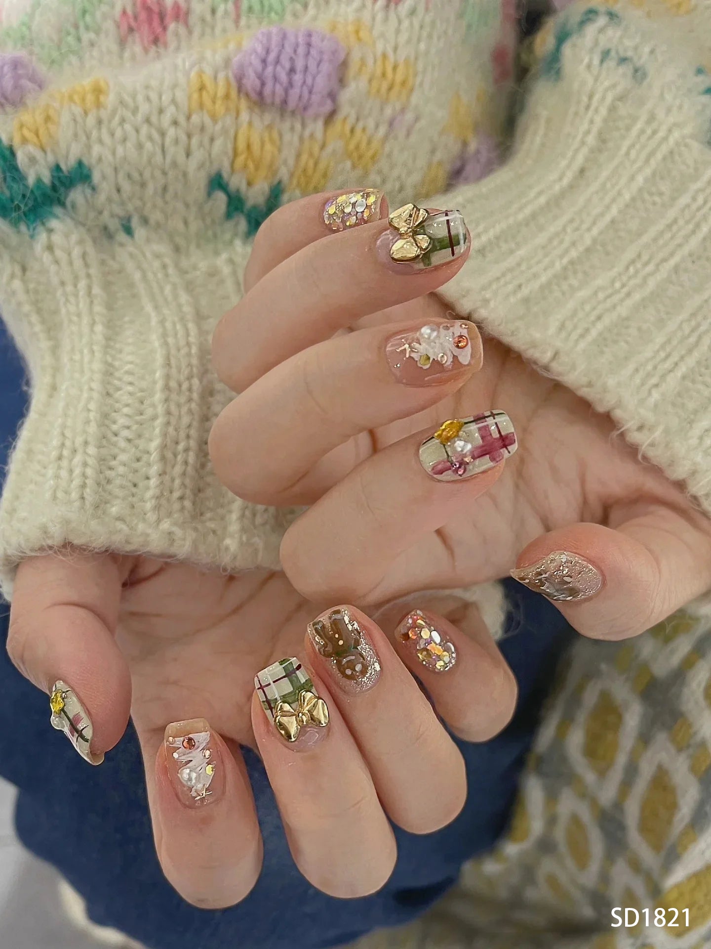 Festive Plaid Nails SD1820